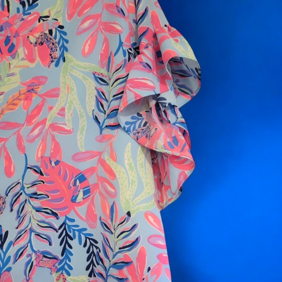 Lilly Pulitzer Darlah Ruffle Blouse YOU’VE BEEN SPOTTED (Size Small) - Picture 5 of 6